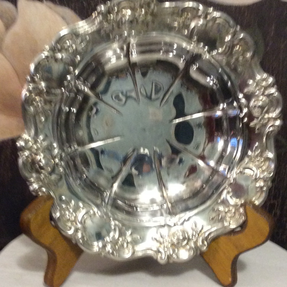 Towle silver plated bowl/wine coaster